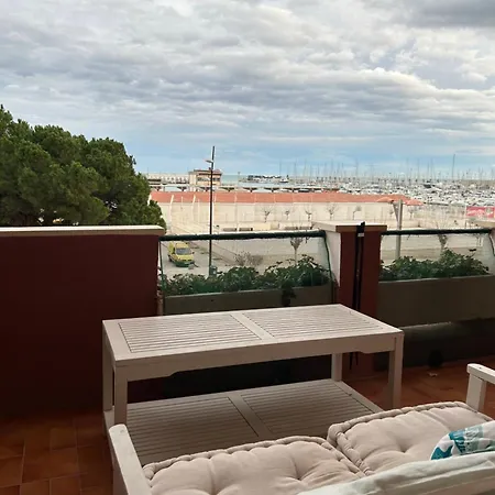 Frente Al Puerto Y Junto A La Playa Del Arenal Apartment *